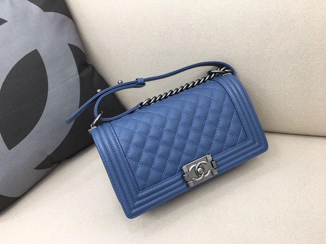 Caviar Medium Boy Handbag Flap Bag A67086 Blue